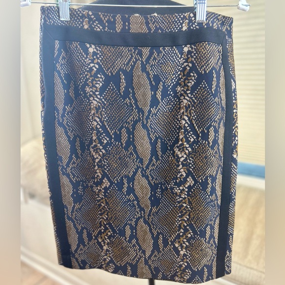 Diane Von Furstenberg Python Print Navy Khaki Pencil Skirt - Picture 3 of 6